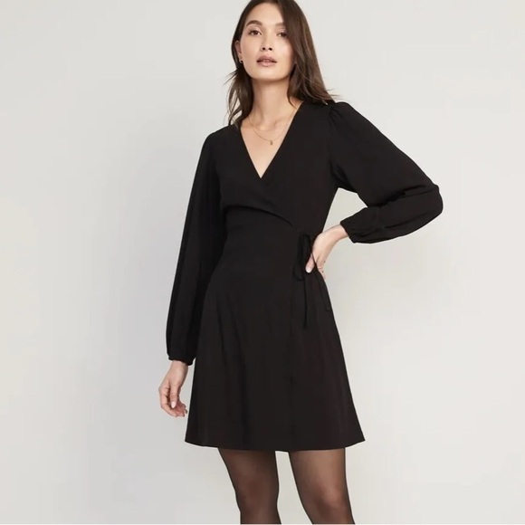 NWT! Black Puff-Sleeve Mini Wrap Dress - Multiple Sizes💛 - Picture 1 of 15